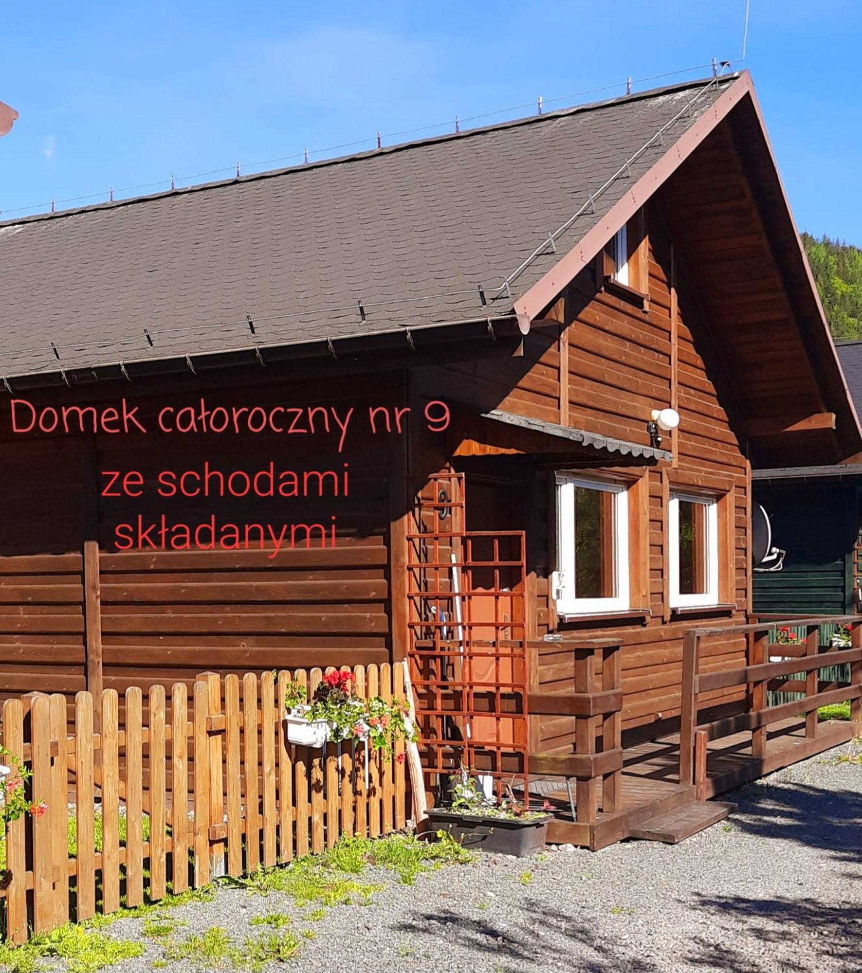 Stanica Pod Zadzierna Domki Caloroczne Любавка Стая снимка