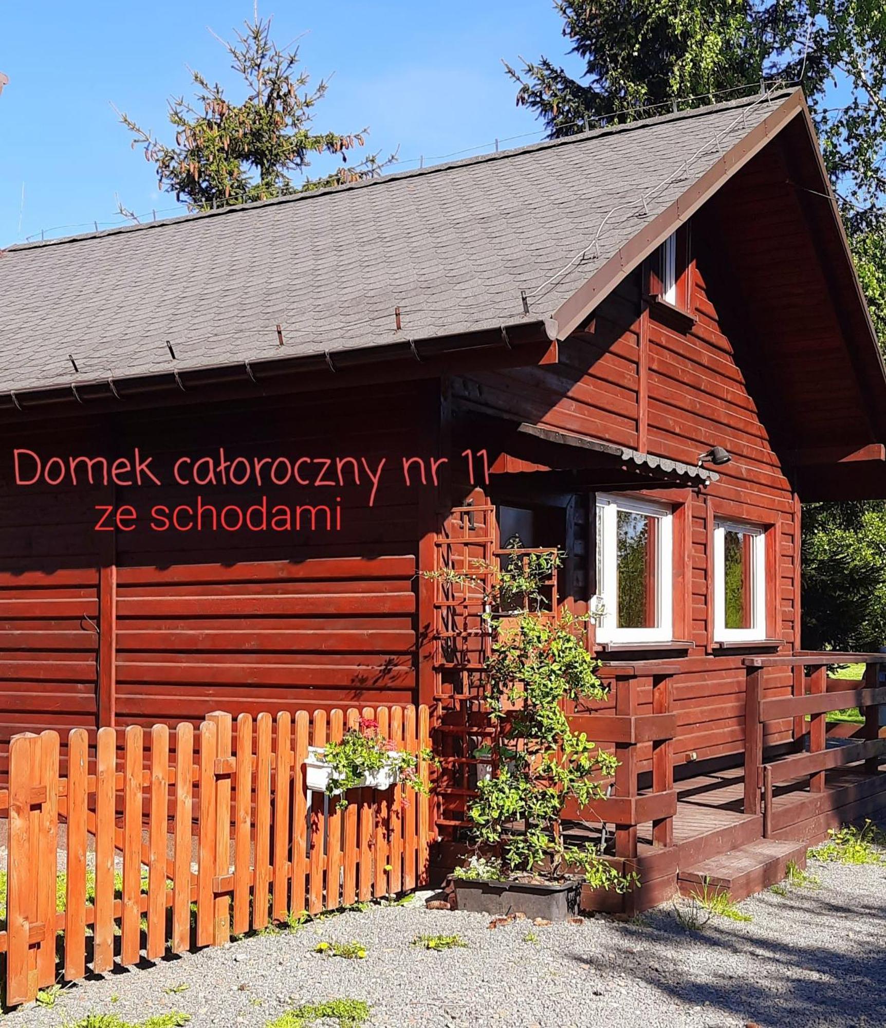 Stanica Pod Zadzierna Domki Caloroczne Любавка Стая снимка